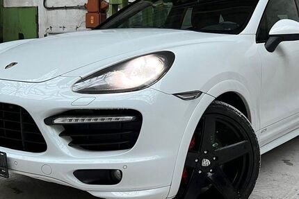 Porsche Cayenne 82.300 km 32.990 &euro; Witten 58454