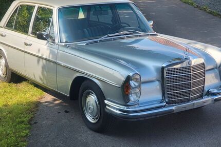 Mercedes-Benz 280 133.000 km 25.500 € Osterode am Harz 37520