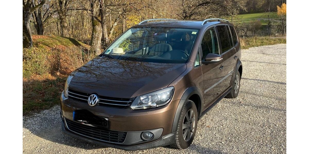 VW Touran 196.500 km 6.550 € Aalen 73431