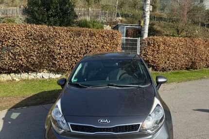 Kia Rio 102.953 km 7.500 &euro; Roetgen 52159