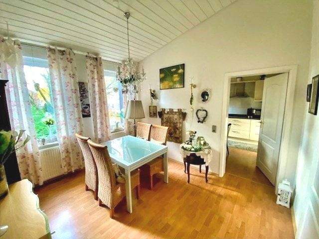 Mehrfamilienhaus, Wohnhaus Wilhelmshaven Siebethsburg - 7 Zimmer, 180 m&sup2;, 235.000&euro; | Angebot:25732028