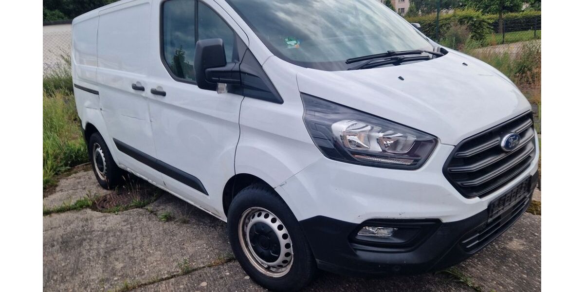 Ford Transit Custom 121.768 km 4.390 &euro; Dessau 06862