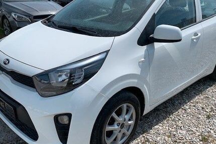 Kia Picanto 35.822 km 8.990 &euro; München 81827