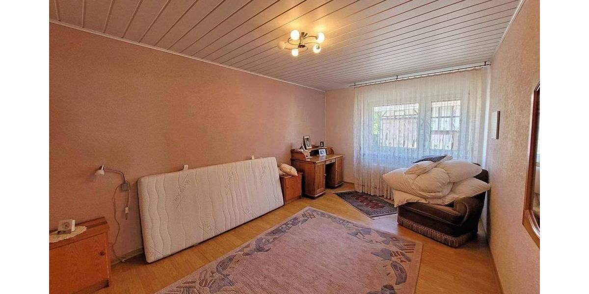 Einfamilienhaus Alsfeld Lingelbach - 7 Zimmer, 180 m&sup2;, 135.000&euro; | Angebot:26826602