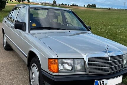 Mercedes-Benz 190 39.900 km 15.250 &euro; Sindelfingen 71069