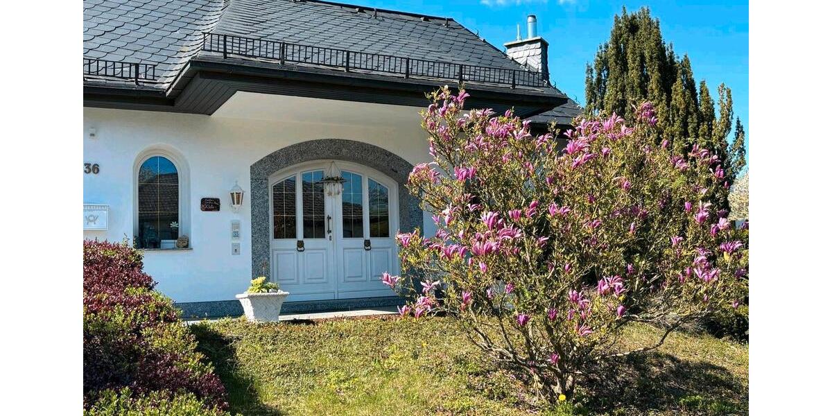 Villa Eschwege - 8 Zimmer, 300 m&sup2;, 675.000&euro; | Angebot:26404791