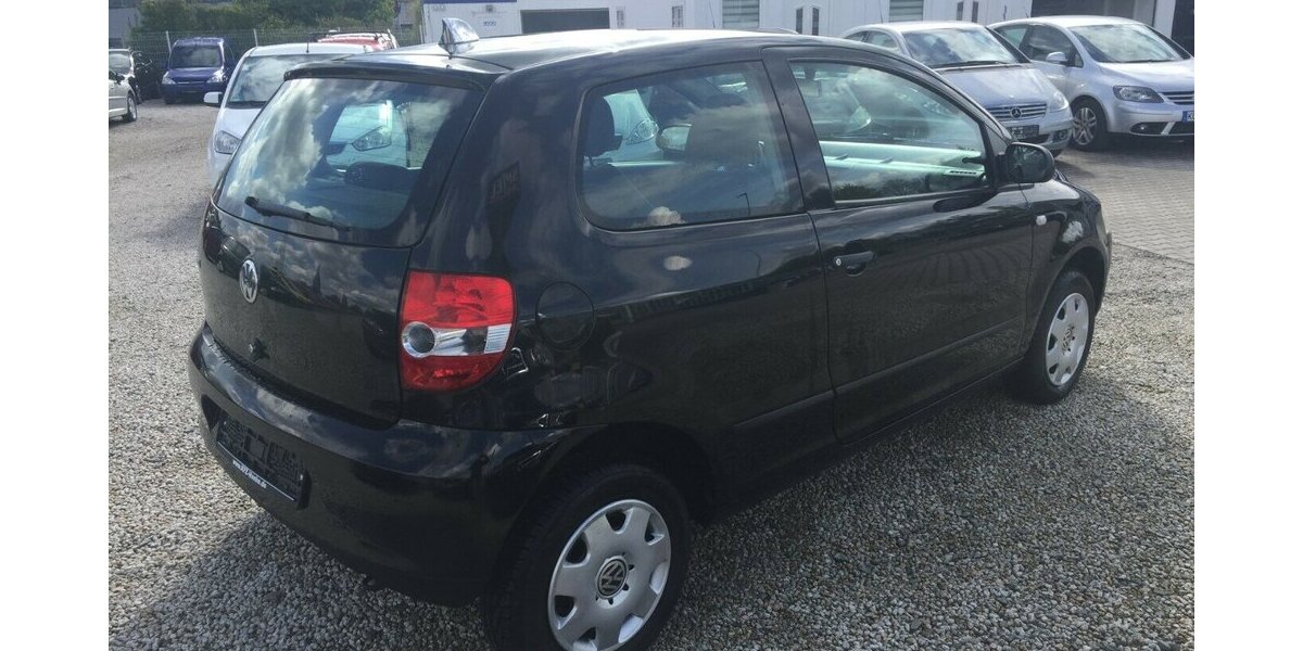 VW Fox Basis,Servol,Radio-CD,Tüv 01/28! 150.000 km 2.999 &euro; Himmelkron 95502