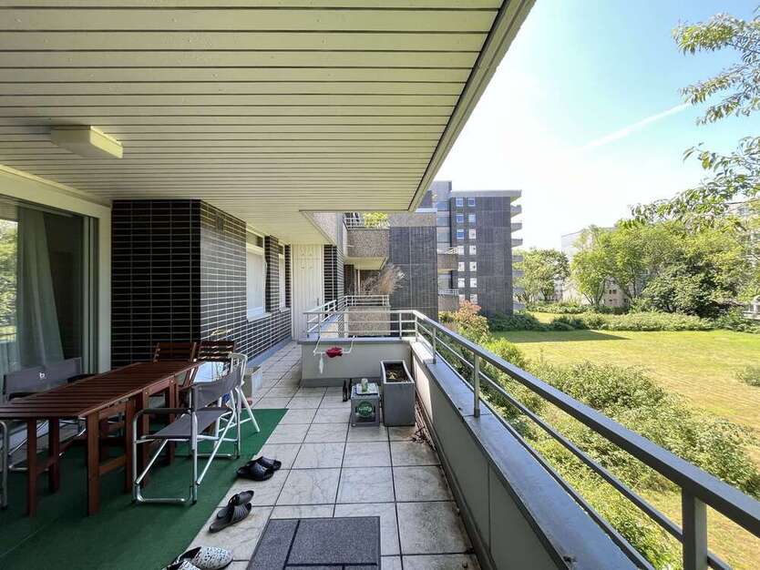 Wohnung zum Kaufen in Düsseldorf 990.000 € 153 m²