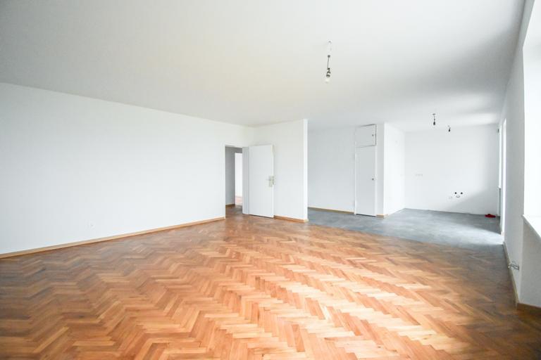 Etagenwohnung Kitzingen - 3 Zimmer, 99 m&sup2;, 1.139&euro; | Angebot:26351381