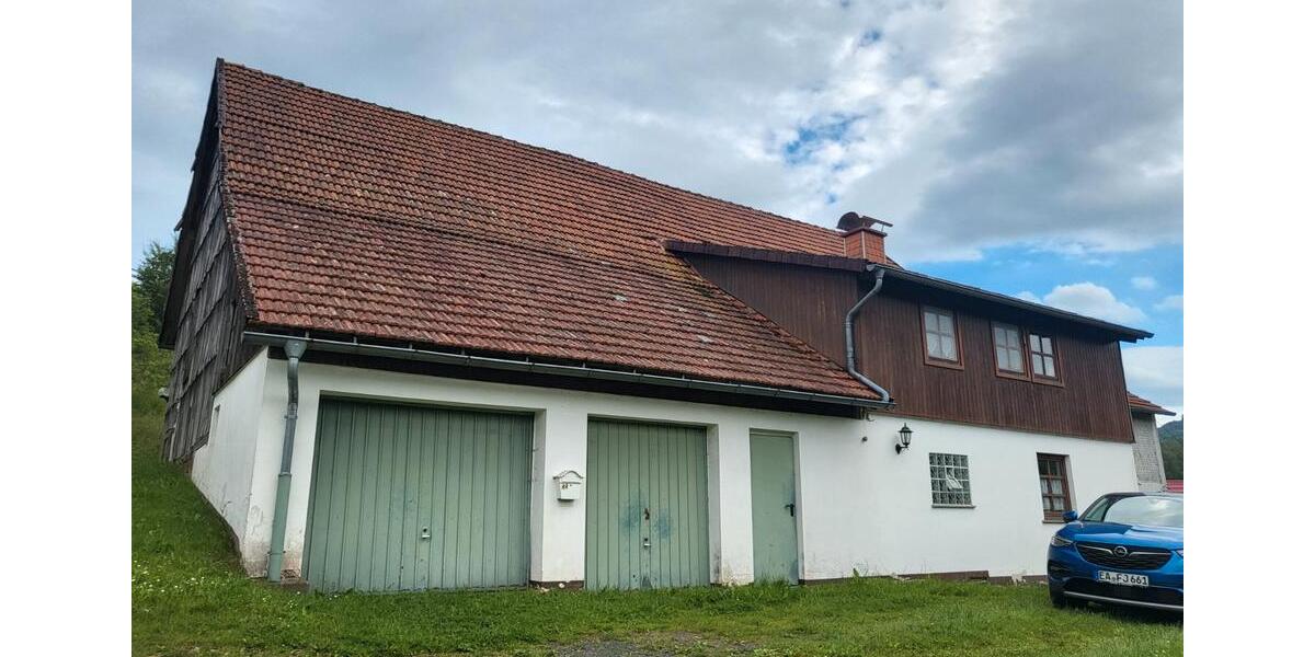 Doppelhaushälfte Gersfeld (Rhön) - 9 Zimmer, 390 m&sup2;, 179.000&euro; | Angebot:26954708