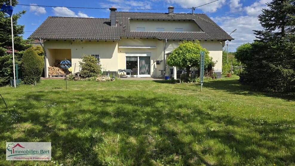 GEPFLEGTES WOHNHAUS MIT TOLLLEM MOSELBLICK PROVISIONSFREI!
