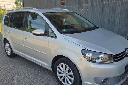 VW Touran 305.000 km 4.950 &euro; Wittmund 26409