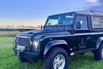 Land Rover Defender 217.500 km 27.000 € München 81667