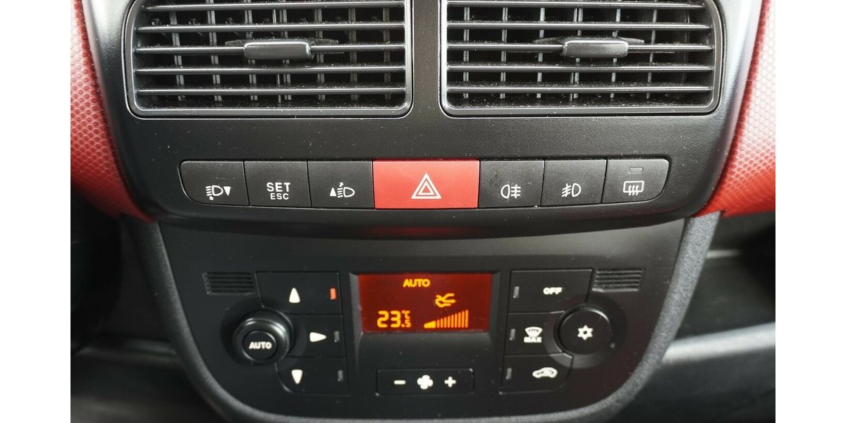 Fiat Doblo Kombi SX 2.0 / PKW- Zulassung 181.818 km 4.890 &euro; Münchenbernsdorf 07589