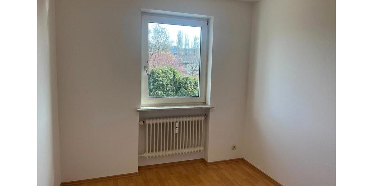 Etagenwohnung Stockheim - 4 Zimmer, 90 m&sup2;, 595&euro; | Angebot:26326238