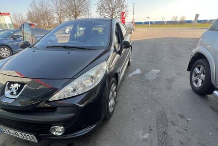 Peugeot 207 150.000 km 1.800 &euro; Gröbenzell 82194