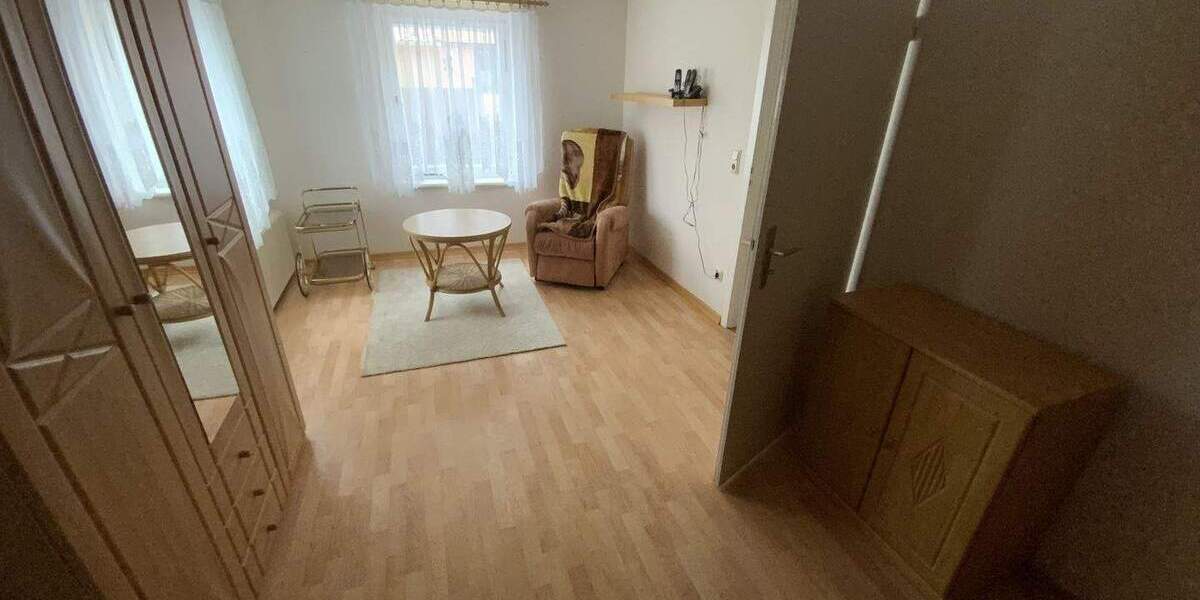 Einfamilienhaus Niederorschel - 6 Zimmer, 140 m&sup2;, 130.000&euro; | Angebot:25877516