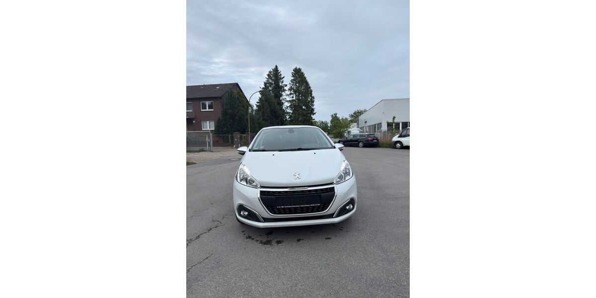 Peugeot 208 145.610 km 7.699 &euro; Celle 29227