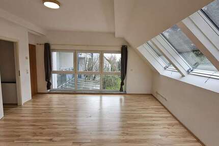 Wohnung Kelkheim - 2 Zimmer, 65 m&sup2;, 650&euro; | Angebot:27160661