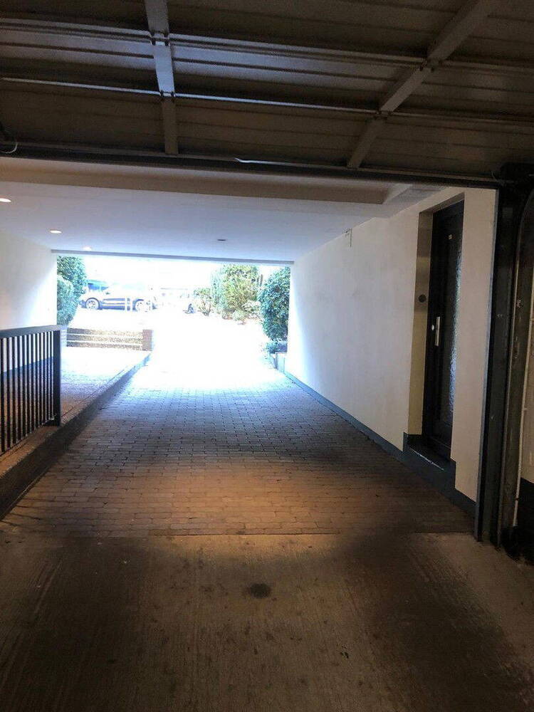 2 Zimmer Wohnung mit Garagenstellplatz, in direkter Lage zur Alster