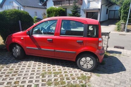 Fiat Panda 76.000 km 2.399 &euro; Karlsruhe 76187