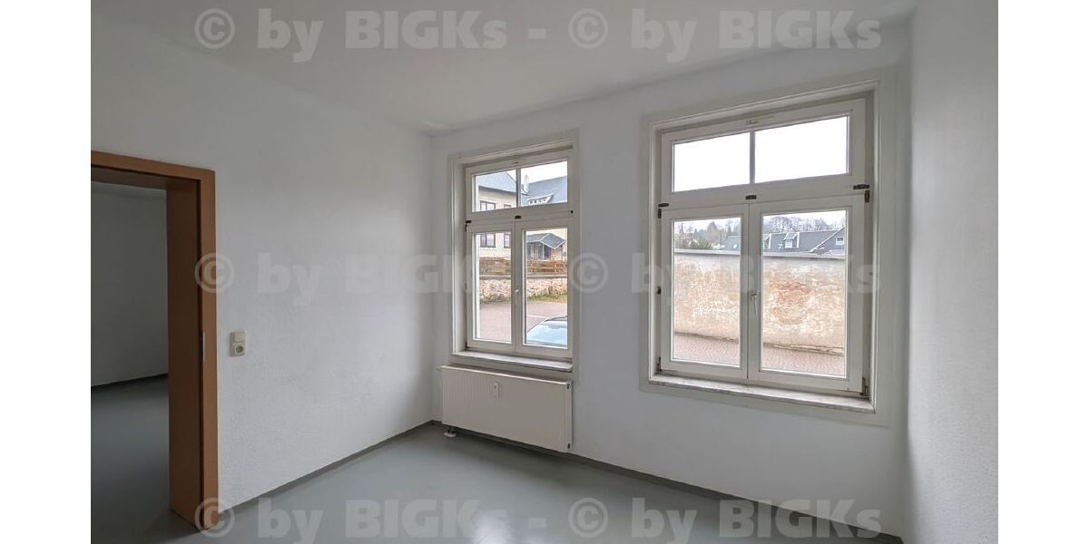 BIGKs - Suhl: OT Schmiedefeld 2 Raum Wohnung, sep. Küche (-;) - 2- Suhl Schmiedefeld | Angebot:27126012