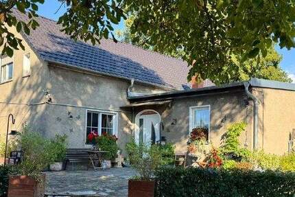 Vielseitig nutzbares Wohnobjekt in der Stadt Bernsdorf 7 zimmer