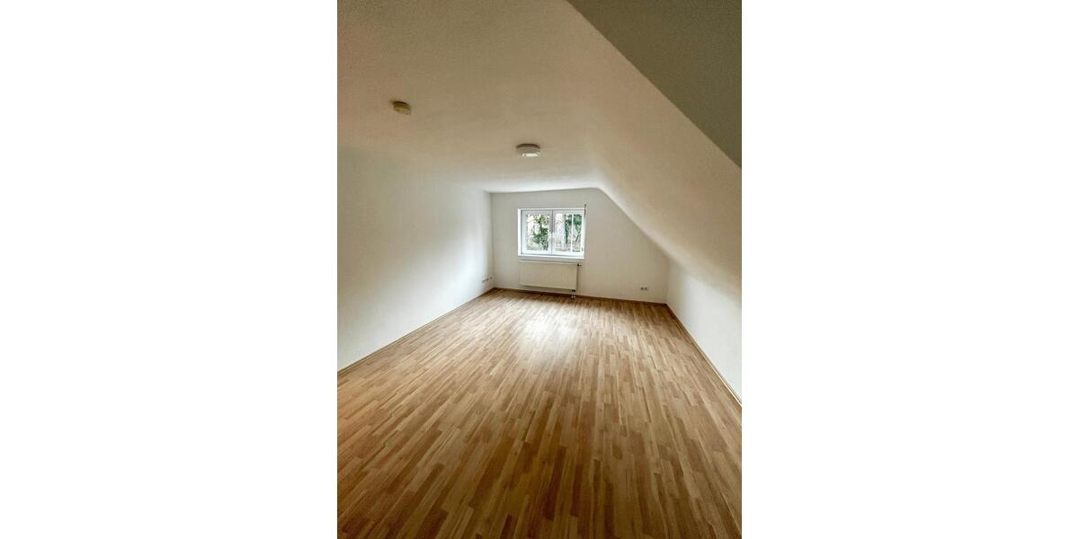 3,5-Zimmer Dachgeschosswohnung in Rheinstetten Silberstreifen 3.5 zimmer