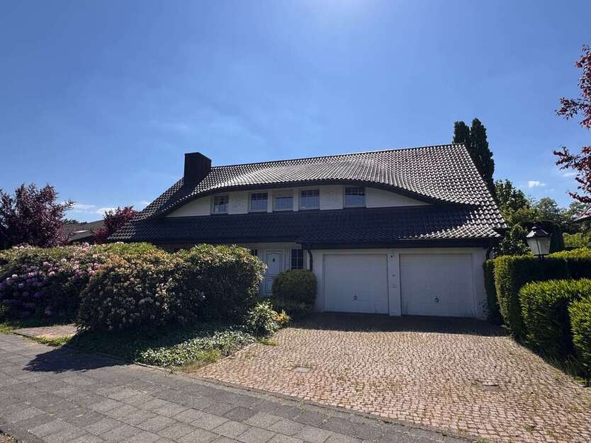 Haus zum Kaufen in Mönchengladbach 1.660.000 € 246.25 m²