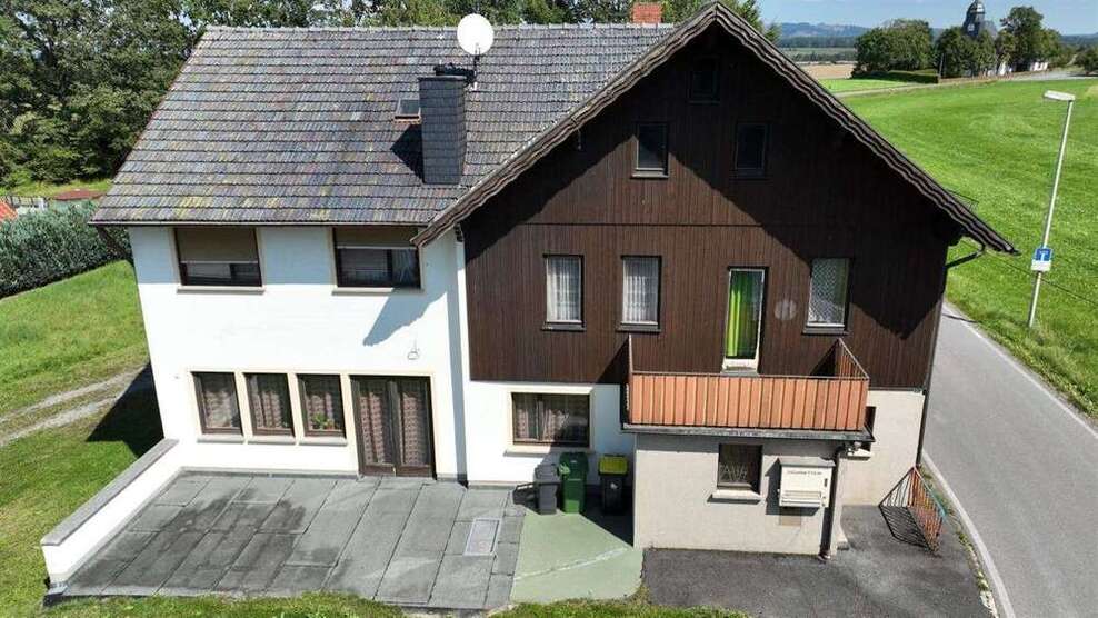 Haus zum Kaufen in Neustadt b. Coburg 95.000 € 112 m²