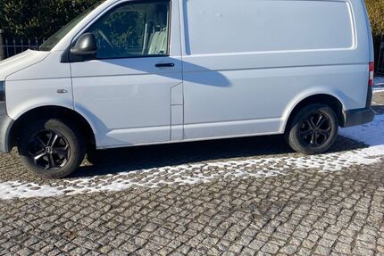 VW T5 Transporter 145.650 km 8.500 &euro; Dresden 01156