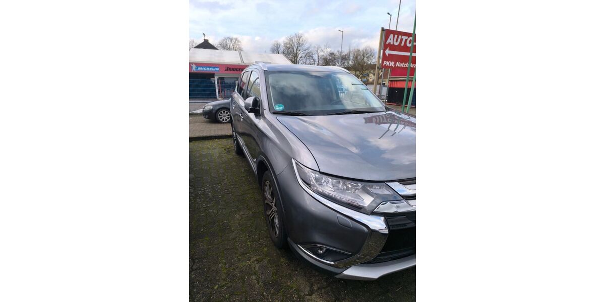 Mitsubishi Outlander 93.000 km 17.900 &euro; Bremen 28307
