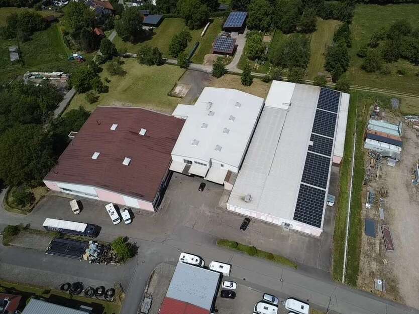 Halle in Neunkirchen 2.700.000 € 7700 m² zimmer