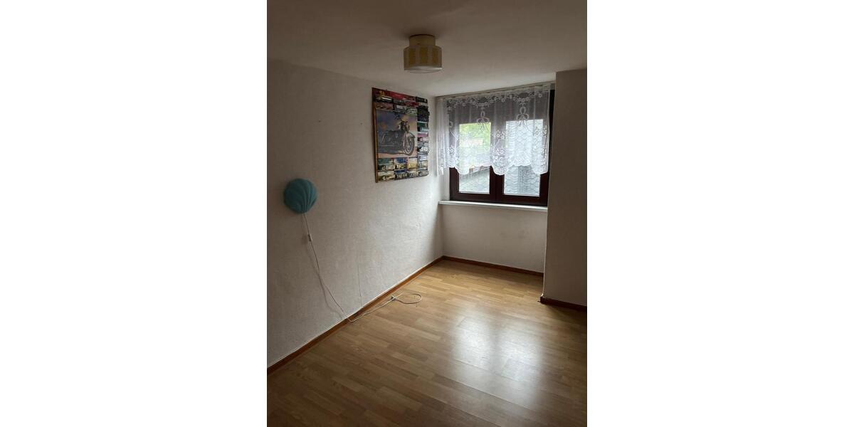 Doppelhaushälfte Geratal - 5 Zimmer, 104 m&sup2;, 57.000&euro; | Angebot:27164465