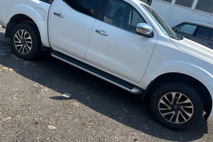 Nissan Navara 190.000 km 11.700 &euro; Hannover OT Ricklingen 30459