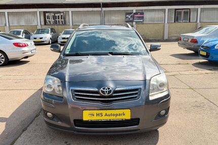 Toyota Avensis 216.298 km 2.700 &euro; Dresden 01159