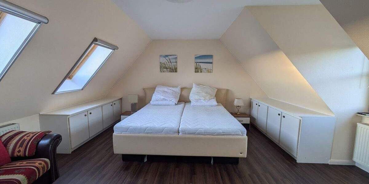 Etagenwohnung Malchow - 3 Zimmer, 200 m&sup2;, 1.250&euro; | Angebot:24918522