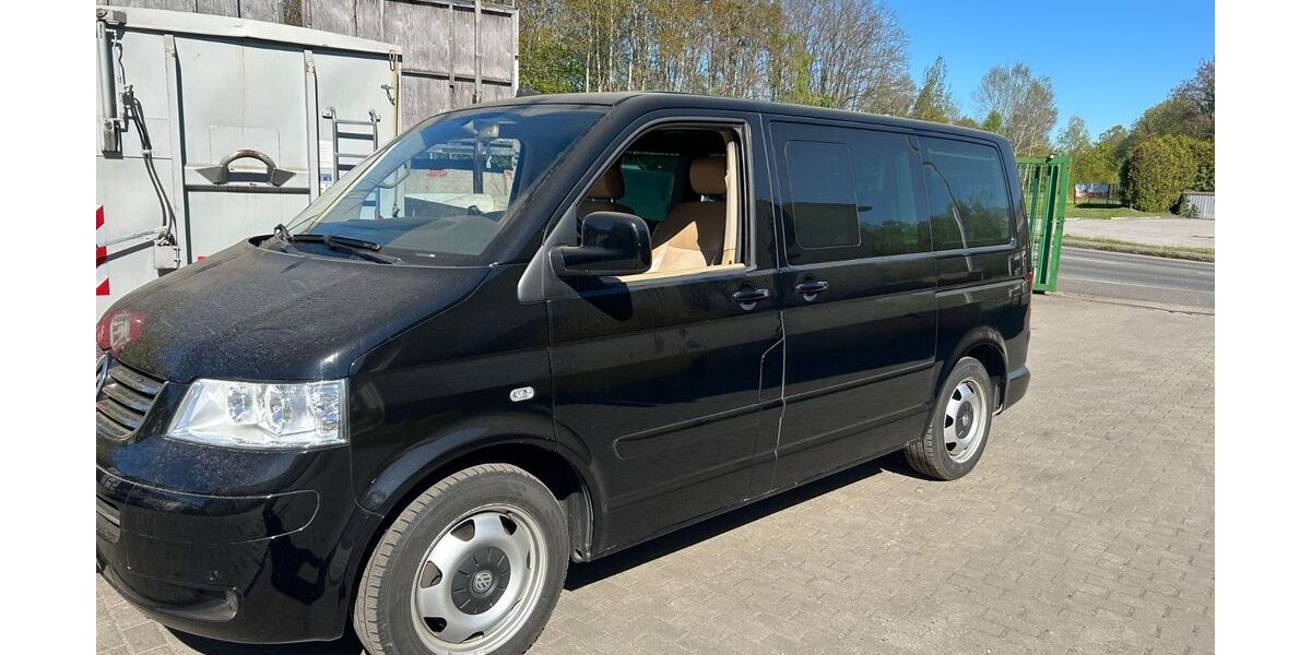 VW T5 Multivan 275.000 km 7.900 &euro; Lauchhammer 01978