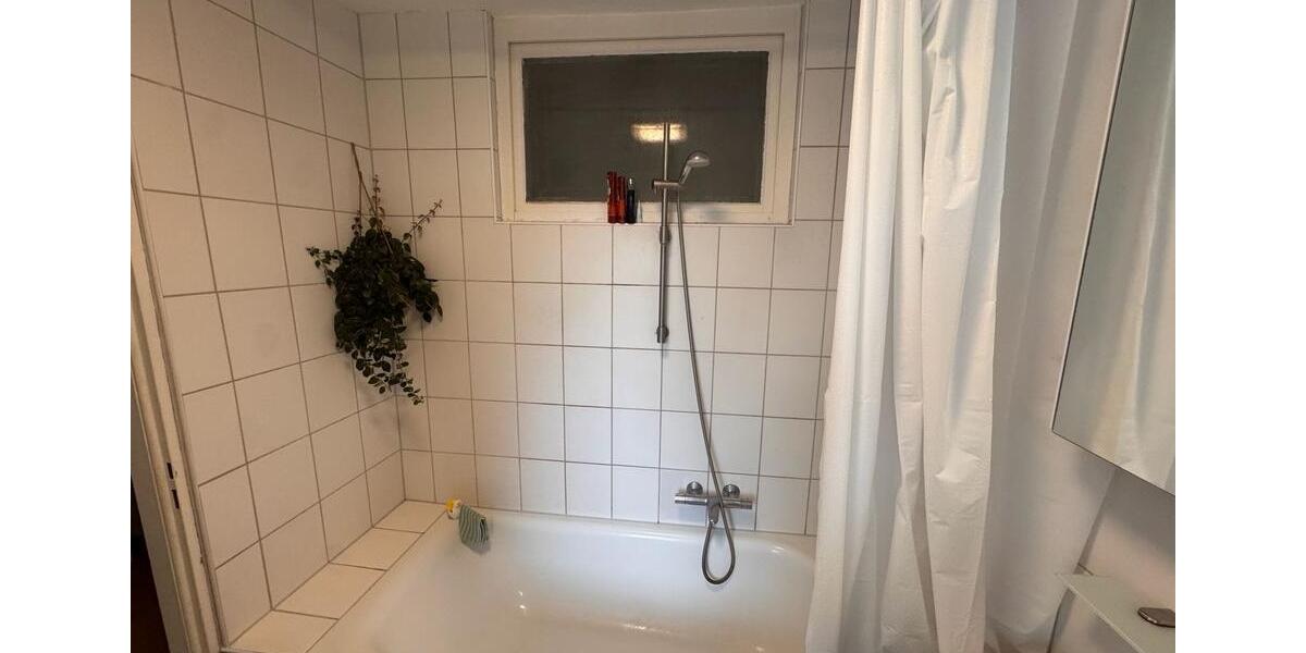 Etagenwohnung Oldenburg Bürgeresch - 4 Zimmer, 139 m&sup2;, 1.500&euro; | Angebot:26656239