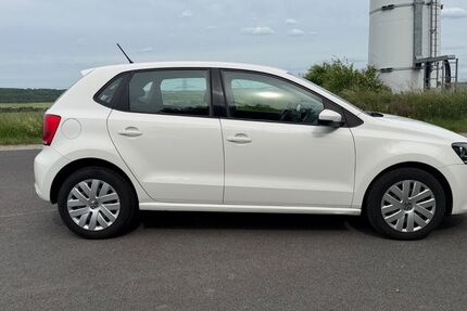 VW Polo 82.300 km 5.800 &euro; Eisenach 99817