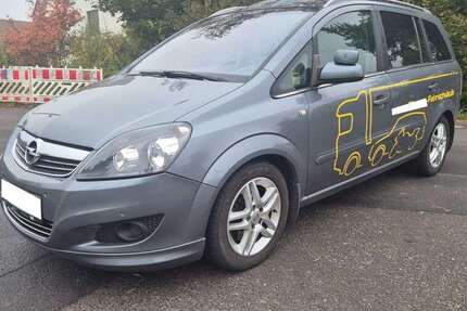 Opel Zafira 213.000 km 2.999 € Berlin 13125