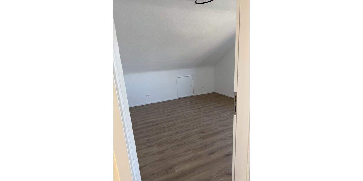 Etagenwohnung Bad Krozingen - 3 Zimmer, 95 m&sup2;, 1.600&euro; | Angebot:25628386