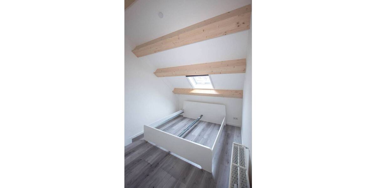 Reihenmittelhaus Amberg - 6 Zimmer, 116 m&sup2;, 369.000&euro; | Angebot:25985338