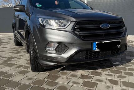 Ford Kuga 71.100 km 16.500 &euro; Saarlouis 66740