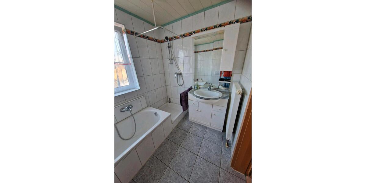 Etagenwohnung Sehnde - 3 Zimmer, 79 m&sup2;, 240.000&euro; | Angebot:27029103