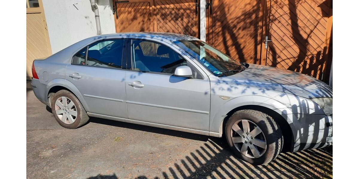 Ford Mondeo 196.000 km 1.999 &euro; Gera 07548