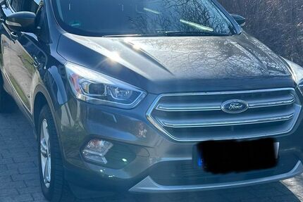 Ford Kuga 130.000 km 13.500 &euro; Neuendorf 25335