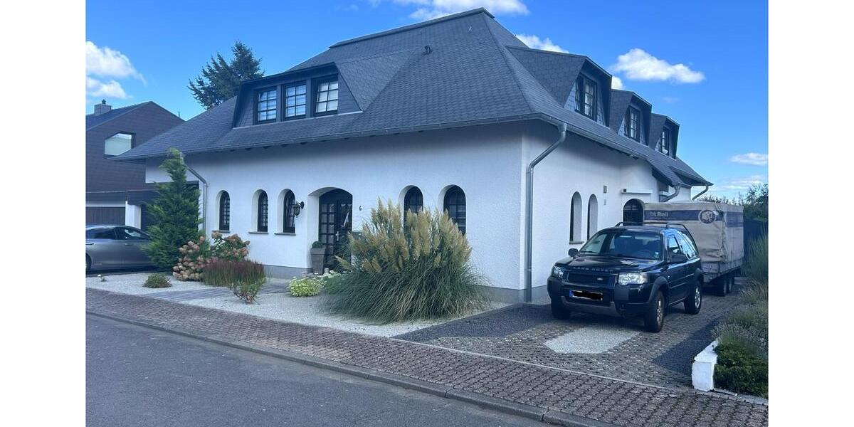 Villa Schwalbach - 8 Zimmer, 396 m&sup2;, 630.000&euro; | Angebot:26407452