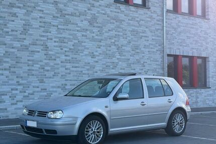 VW Golf 176.000 km 5.900 &euro; Eutin 23701