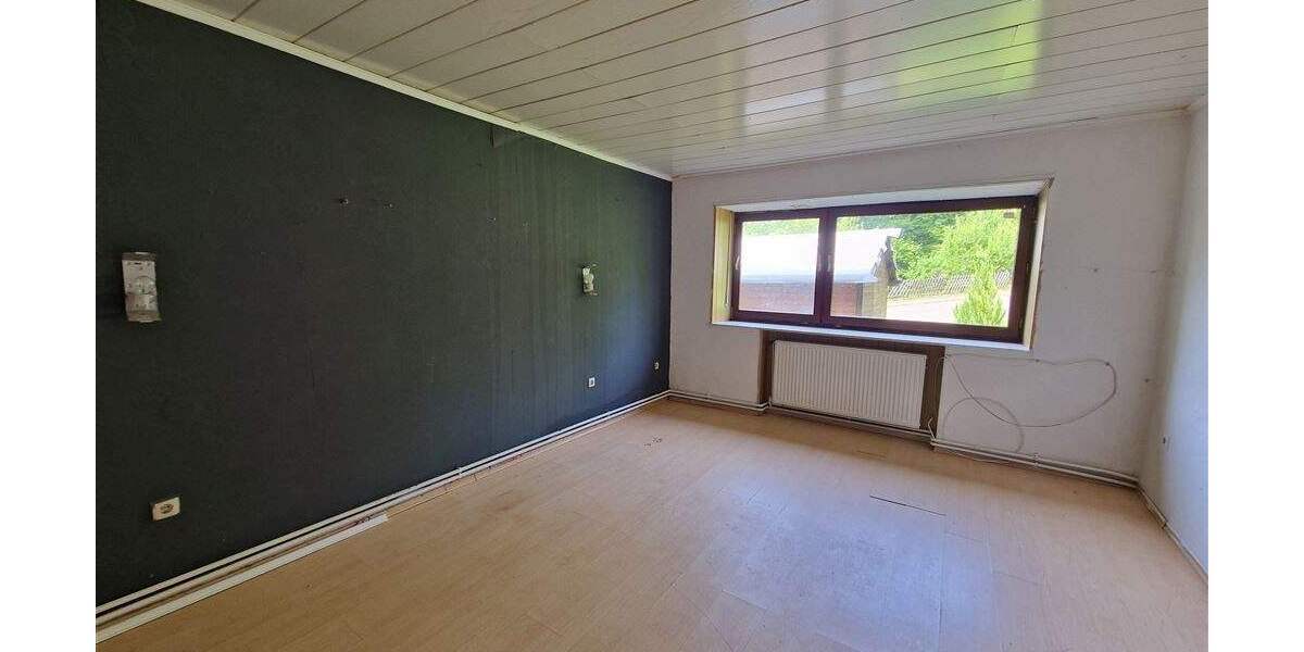 Einfamilienhaus Nonnweiler Braunshausen - 7 Zimmer, 178 m&sup2;, 89.000&euro; | Angebot:25661330